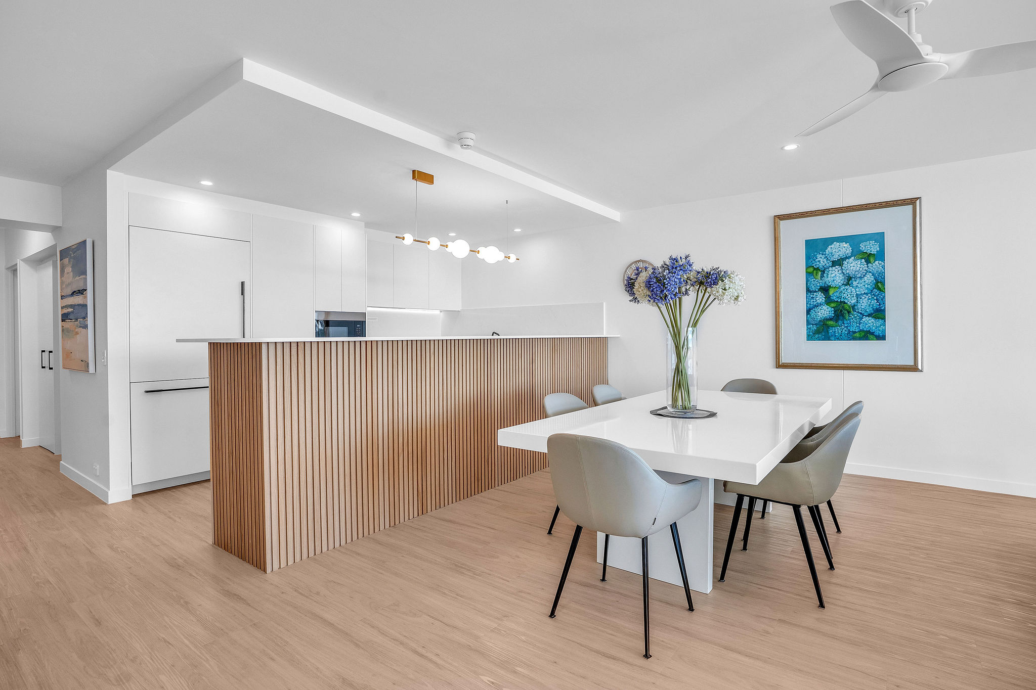 Apartment 19