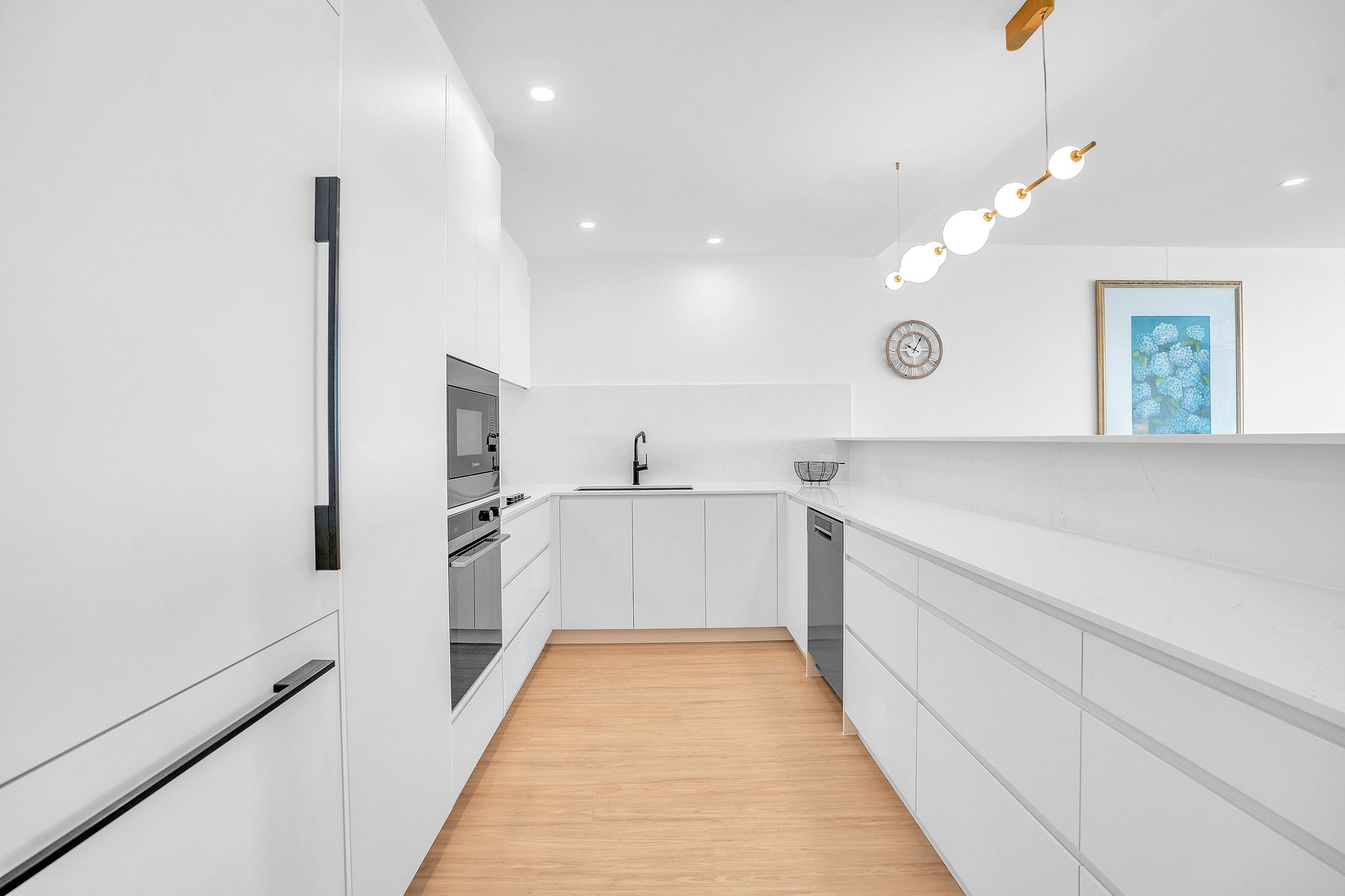 Apartment 19