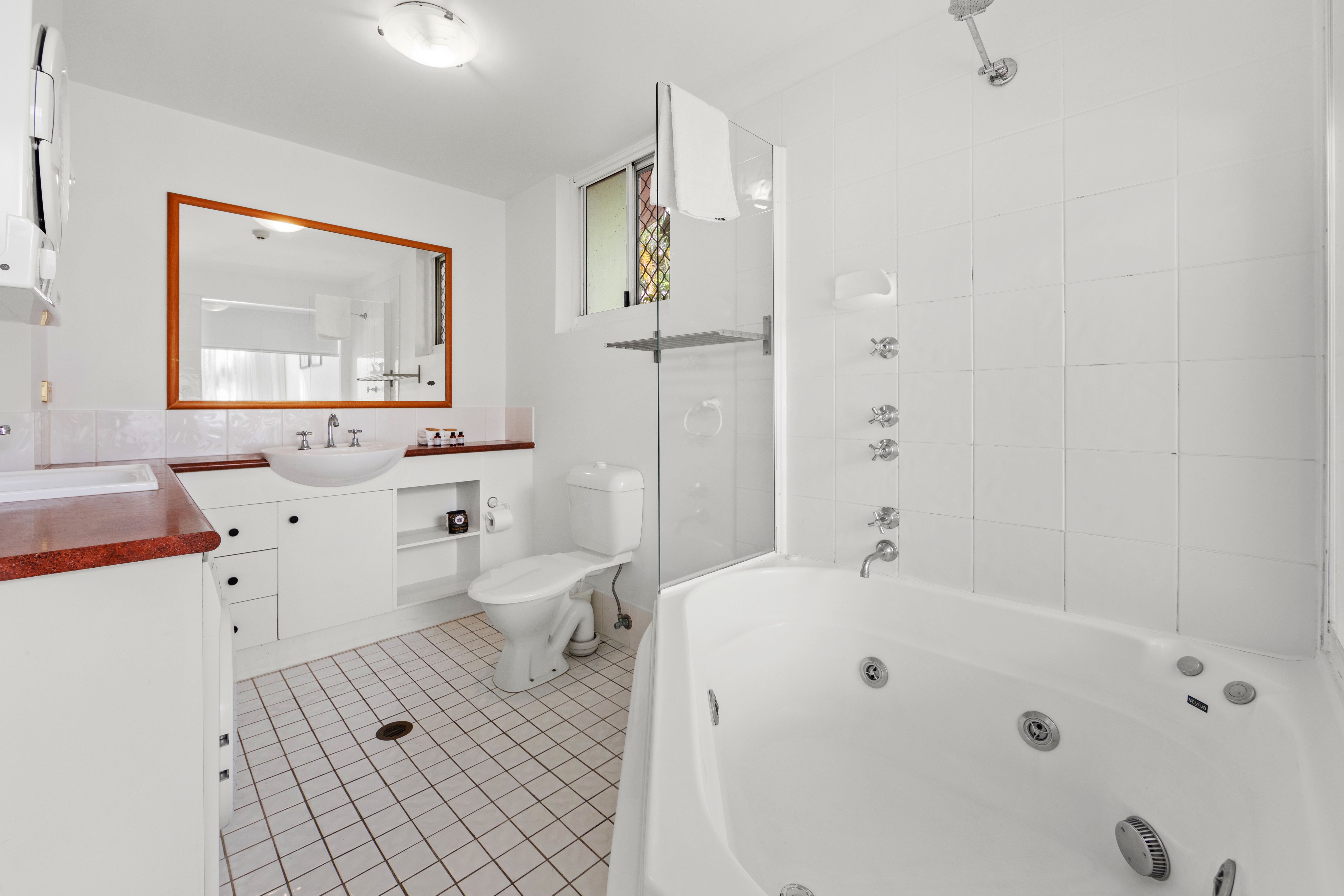 1 Bedroom Garden View Spa Apartment 