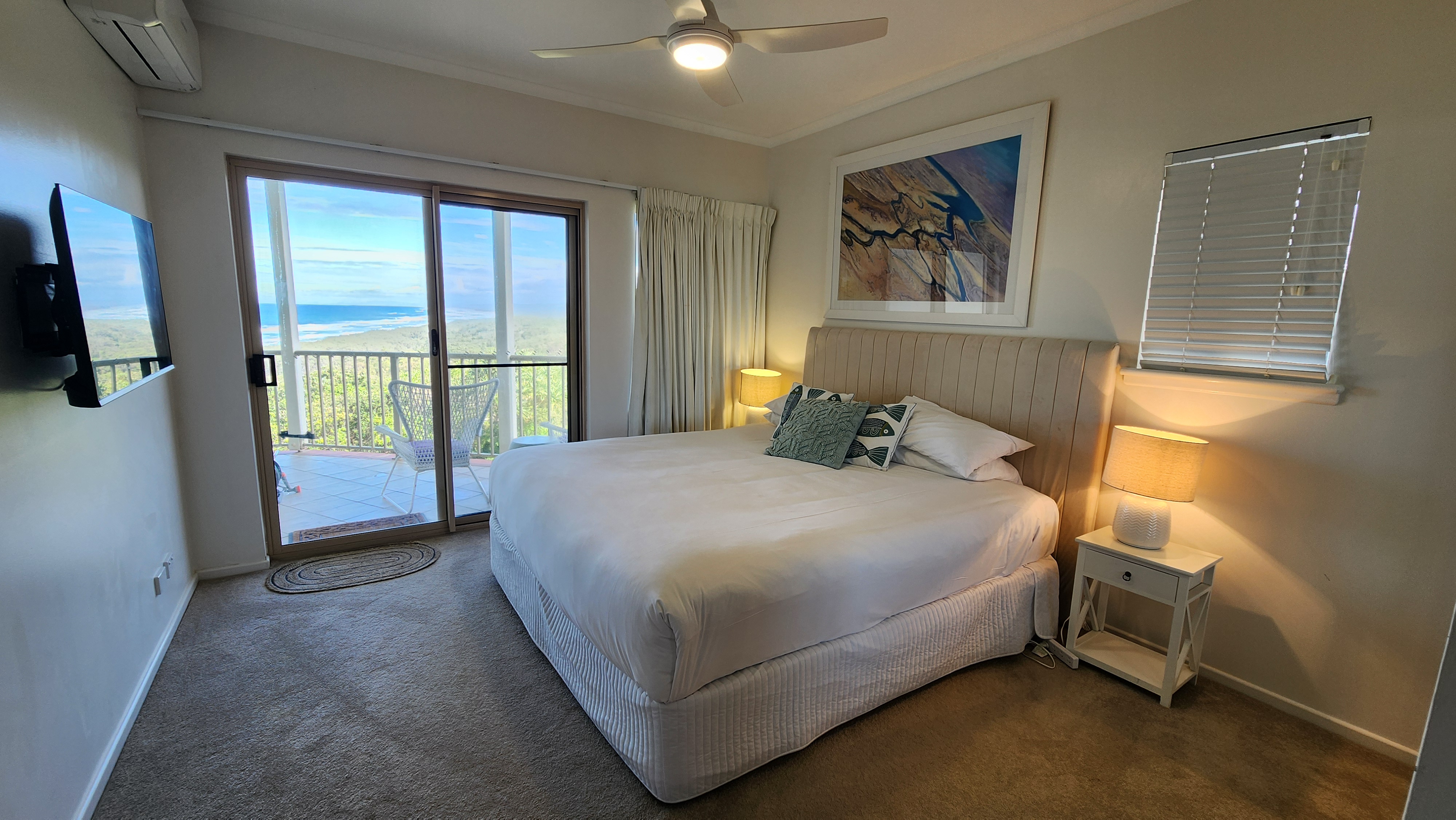 Superior Ocean Front Apartment