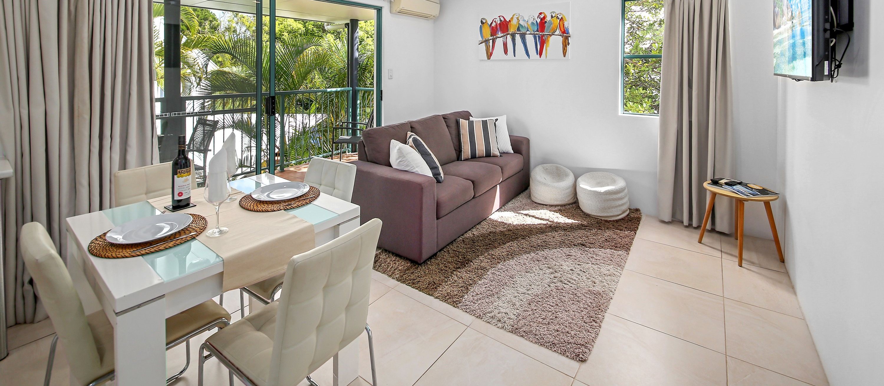 Welcome to Chez Noosa Resort Motel