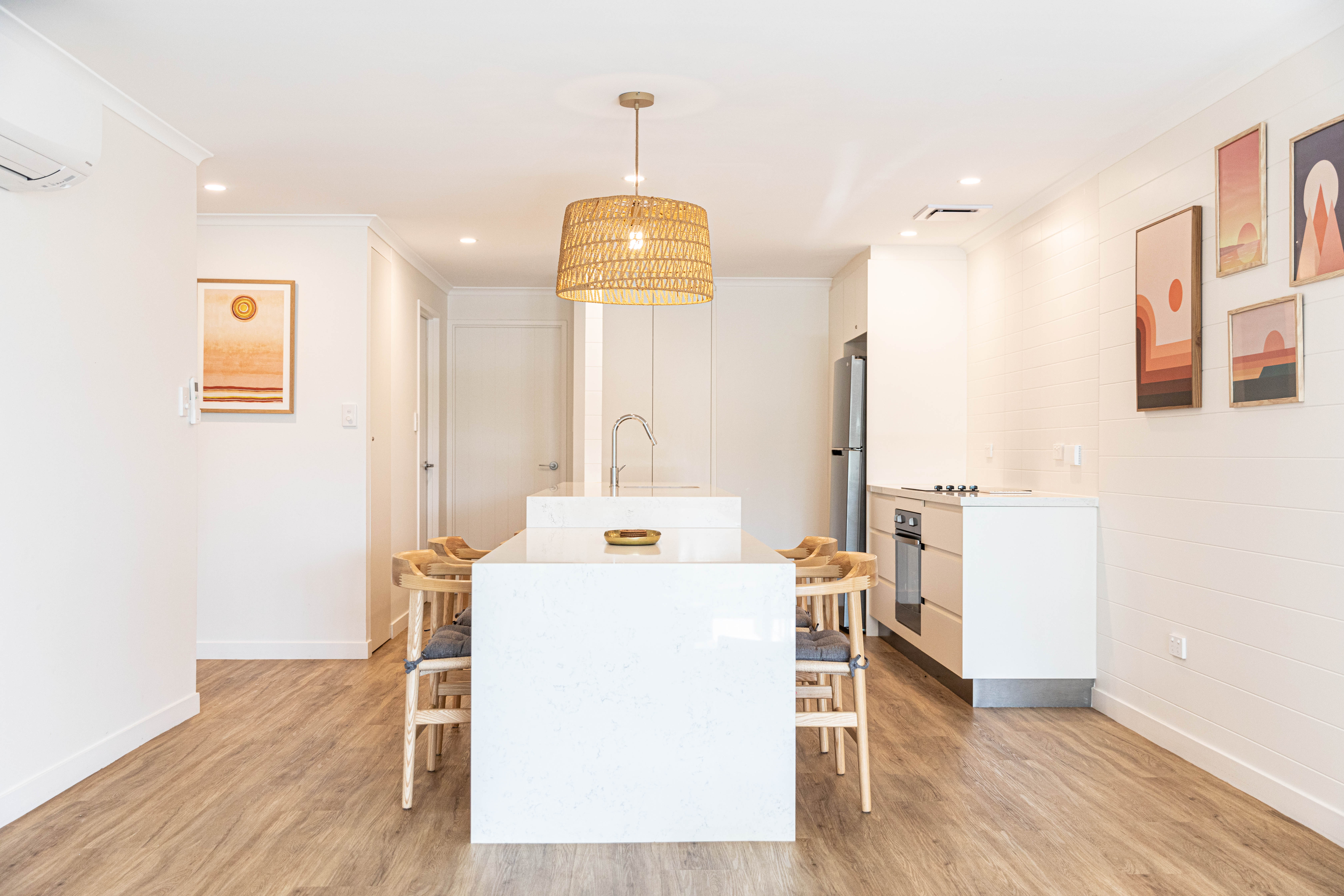 2 Bedroom SIGNATURE Ocean View Apartment