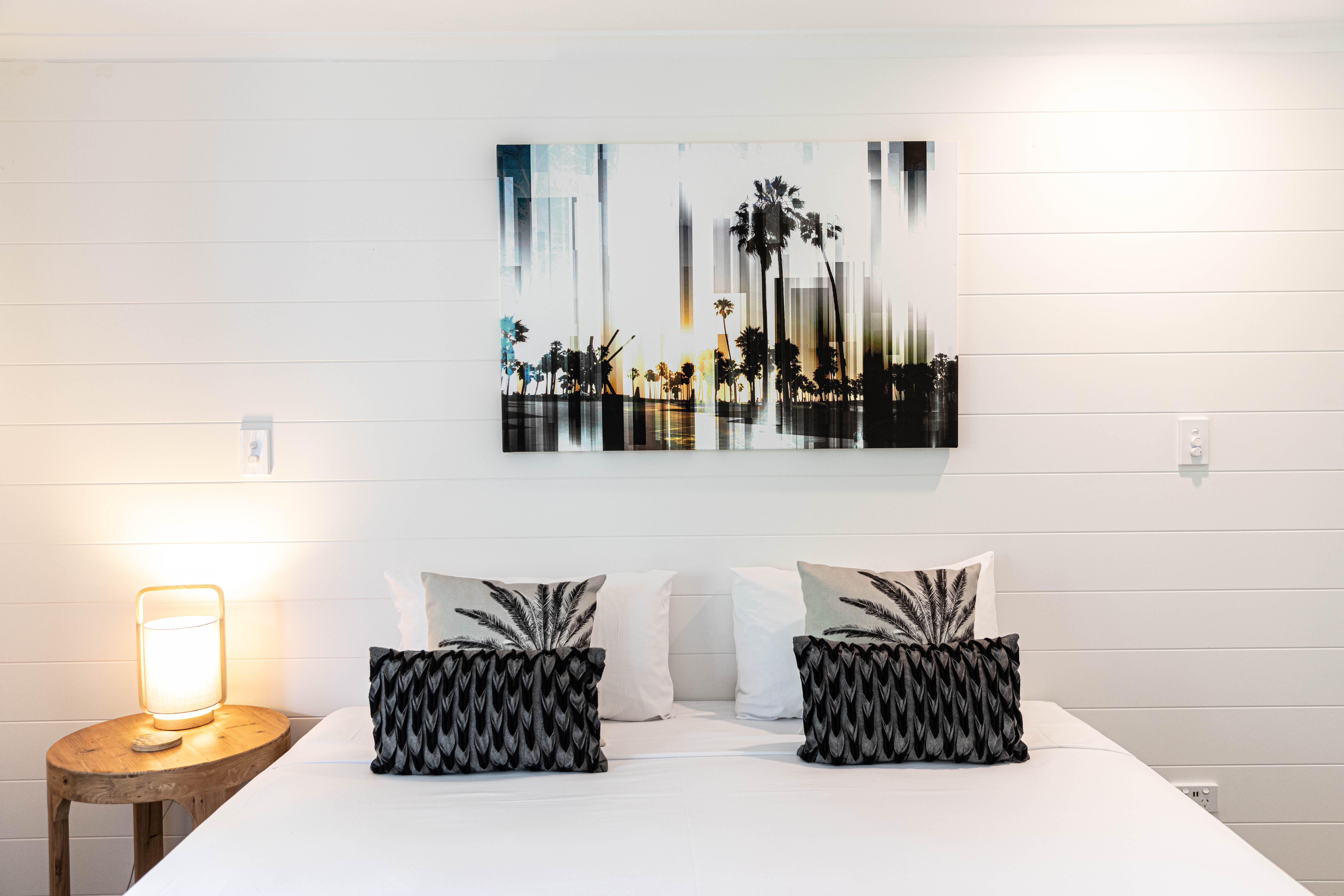 2 Bedroom SIGNATURE Ocean View Apartment