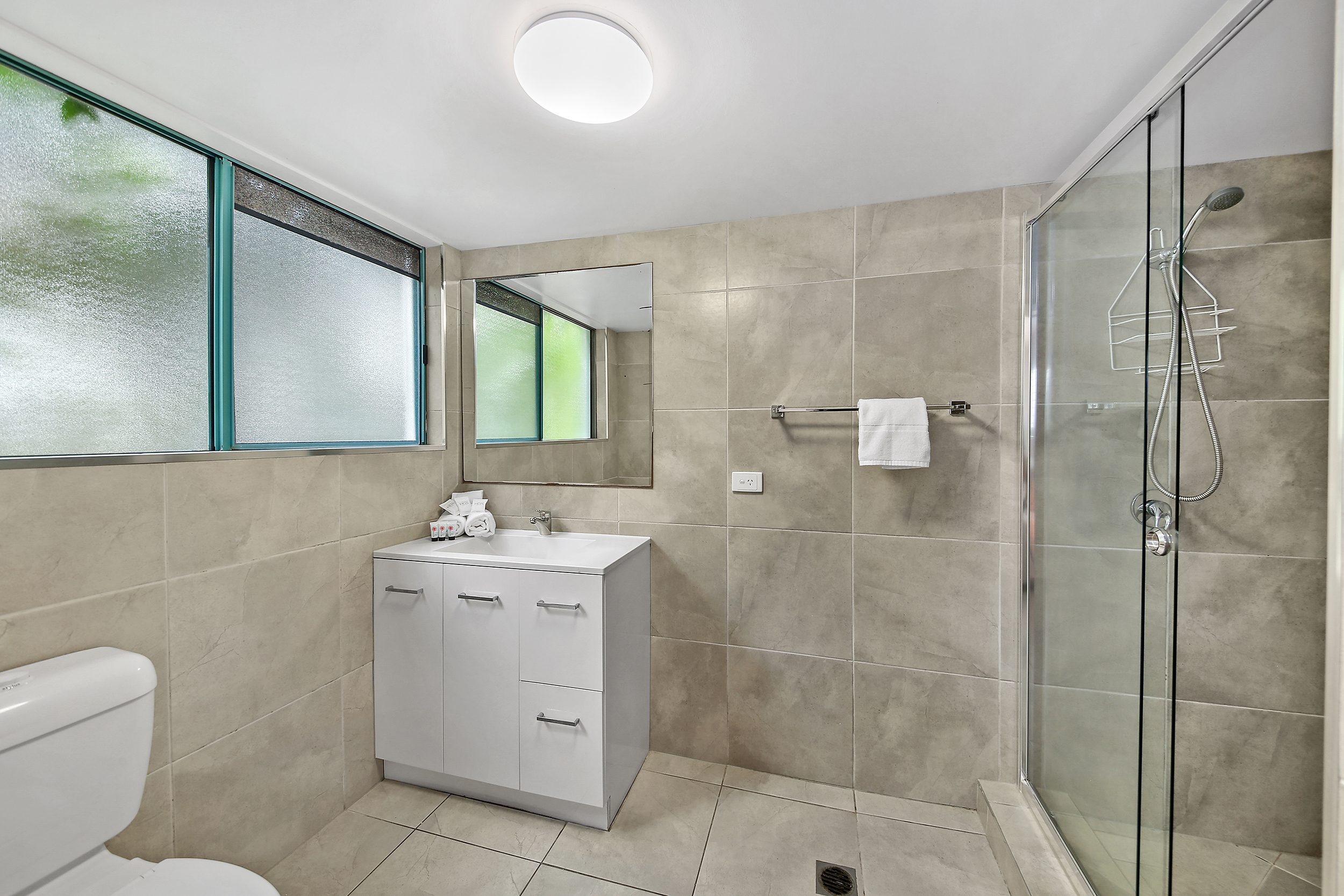 Standard Twin Apartment
