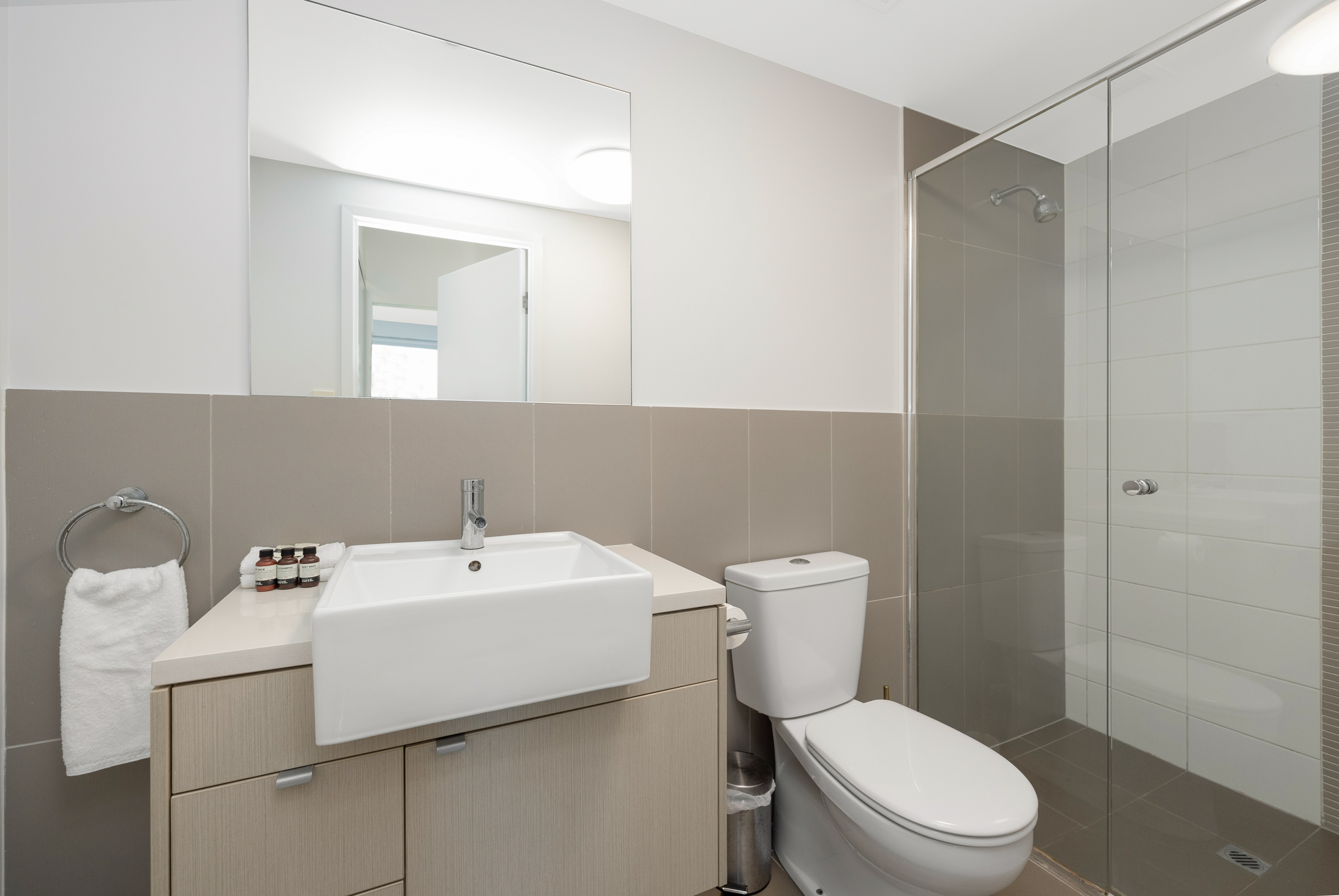 Central Holborn 3 Bedroom Apartment