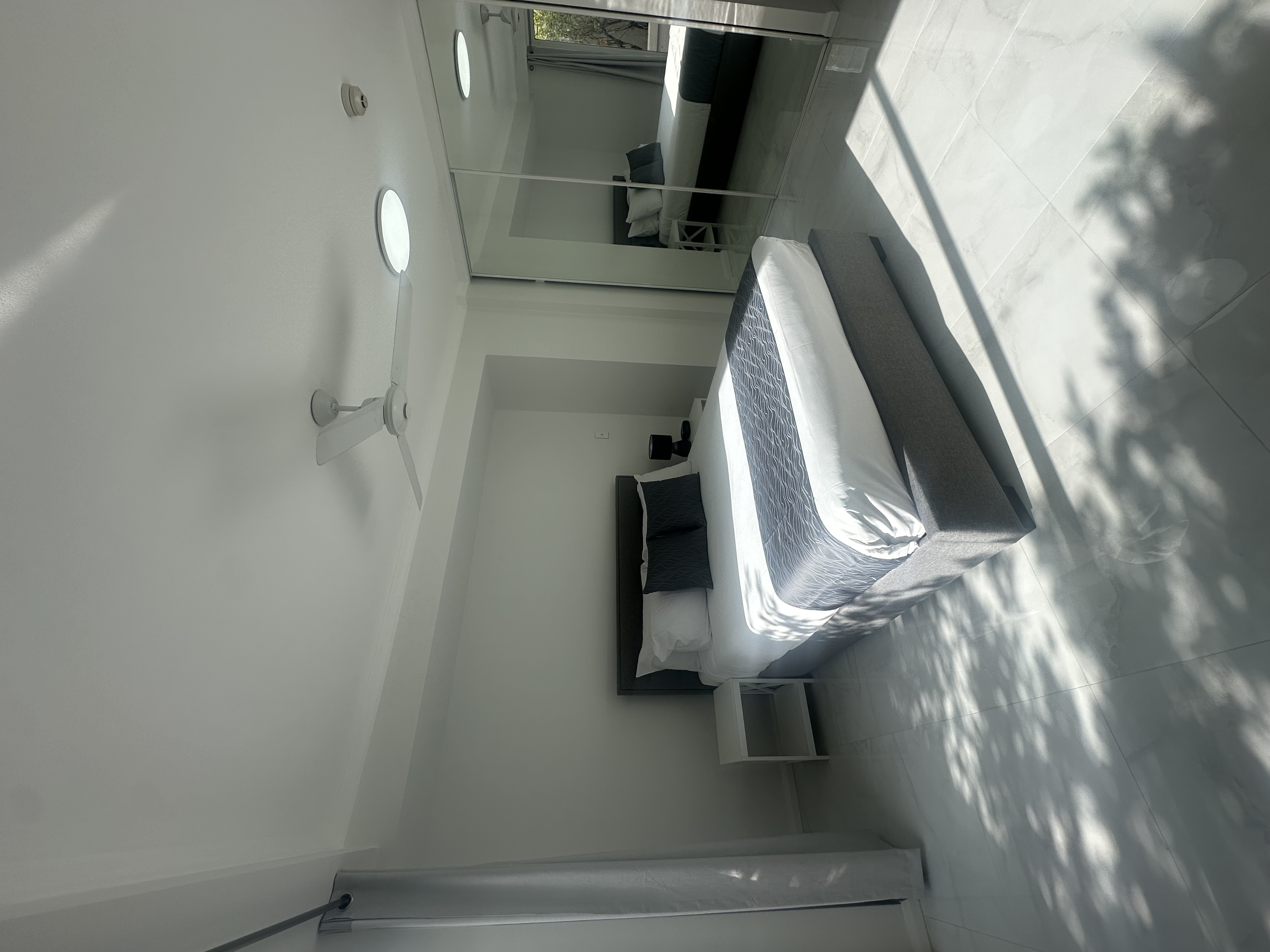 TWO BEDROOM SUITE - 1 QUEEN & 3 SINGLES