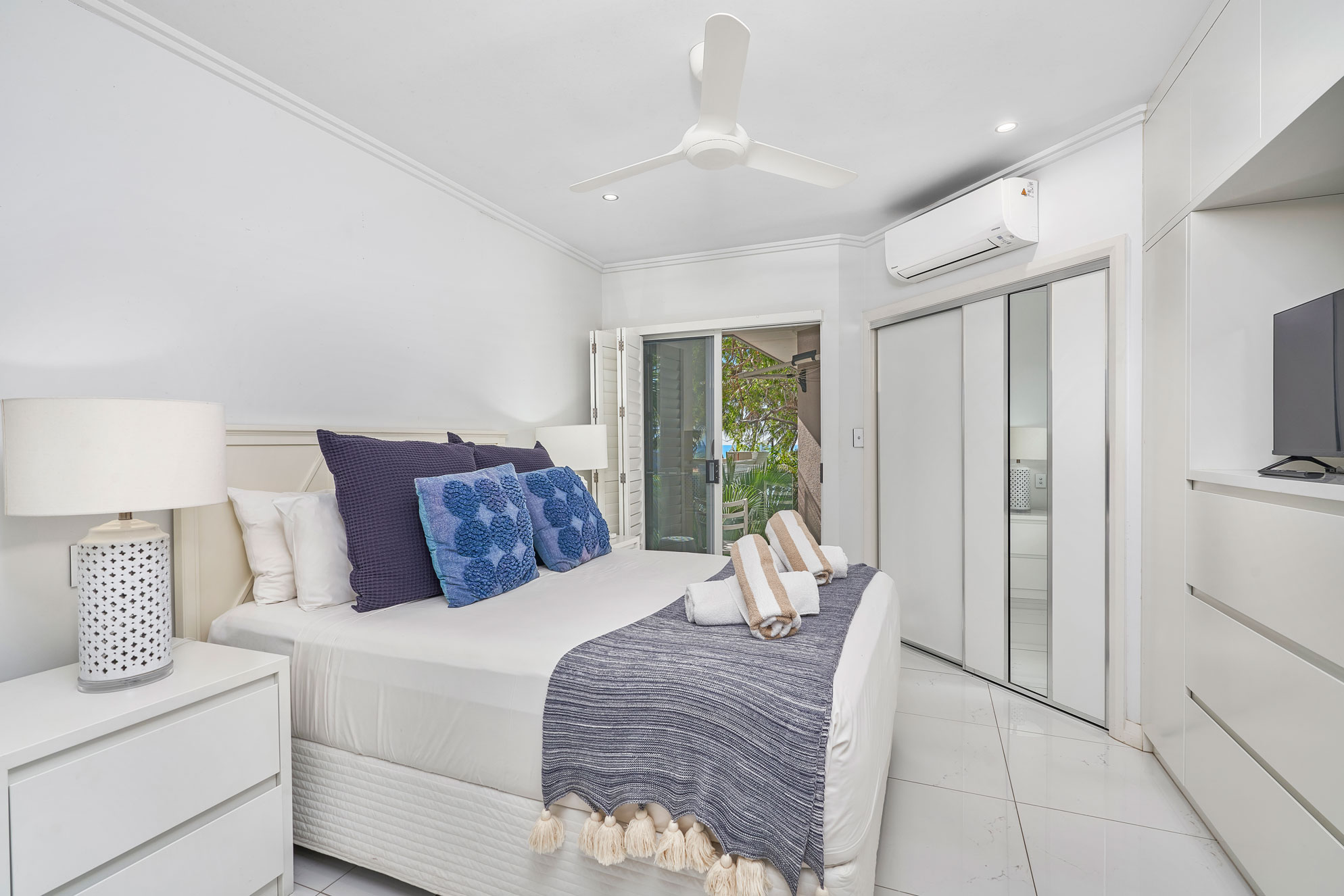 Coral Horizons 2 Bedroom Top Floor 606