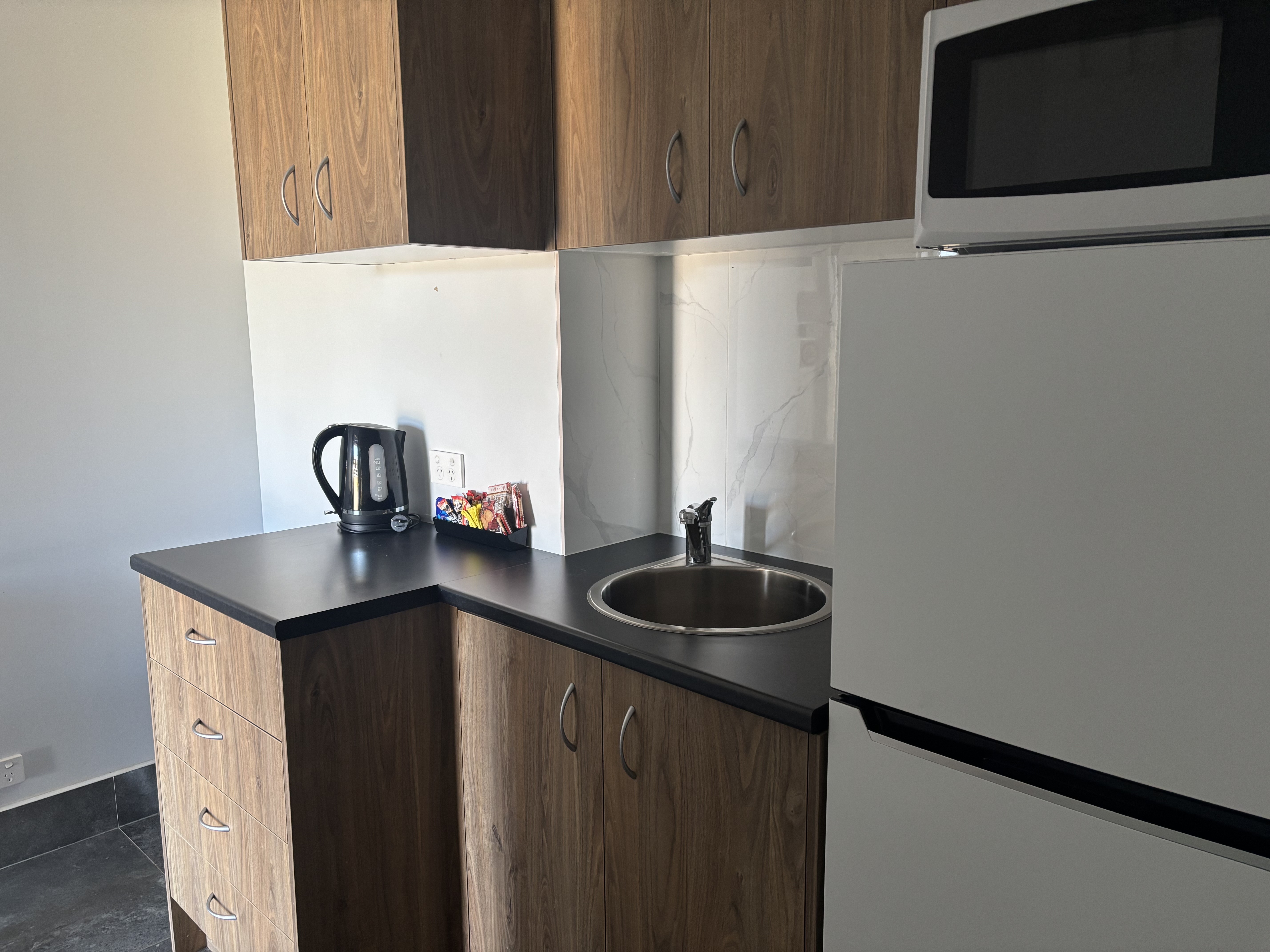 2 Bedroom Apartment. 1Queen &1 Queen plus Single