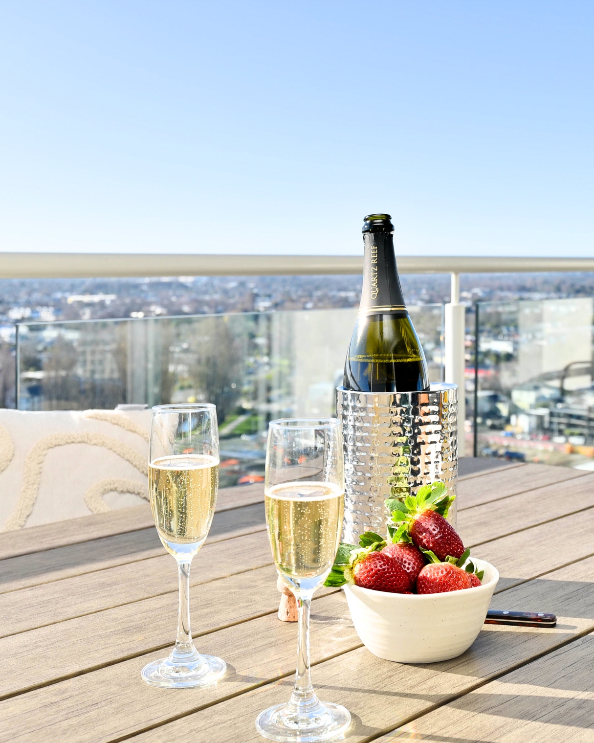 15% Off Mid-Week Stays