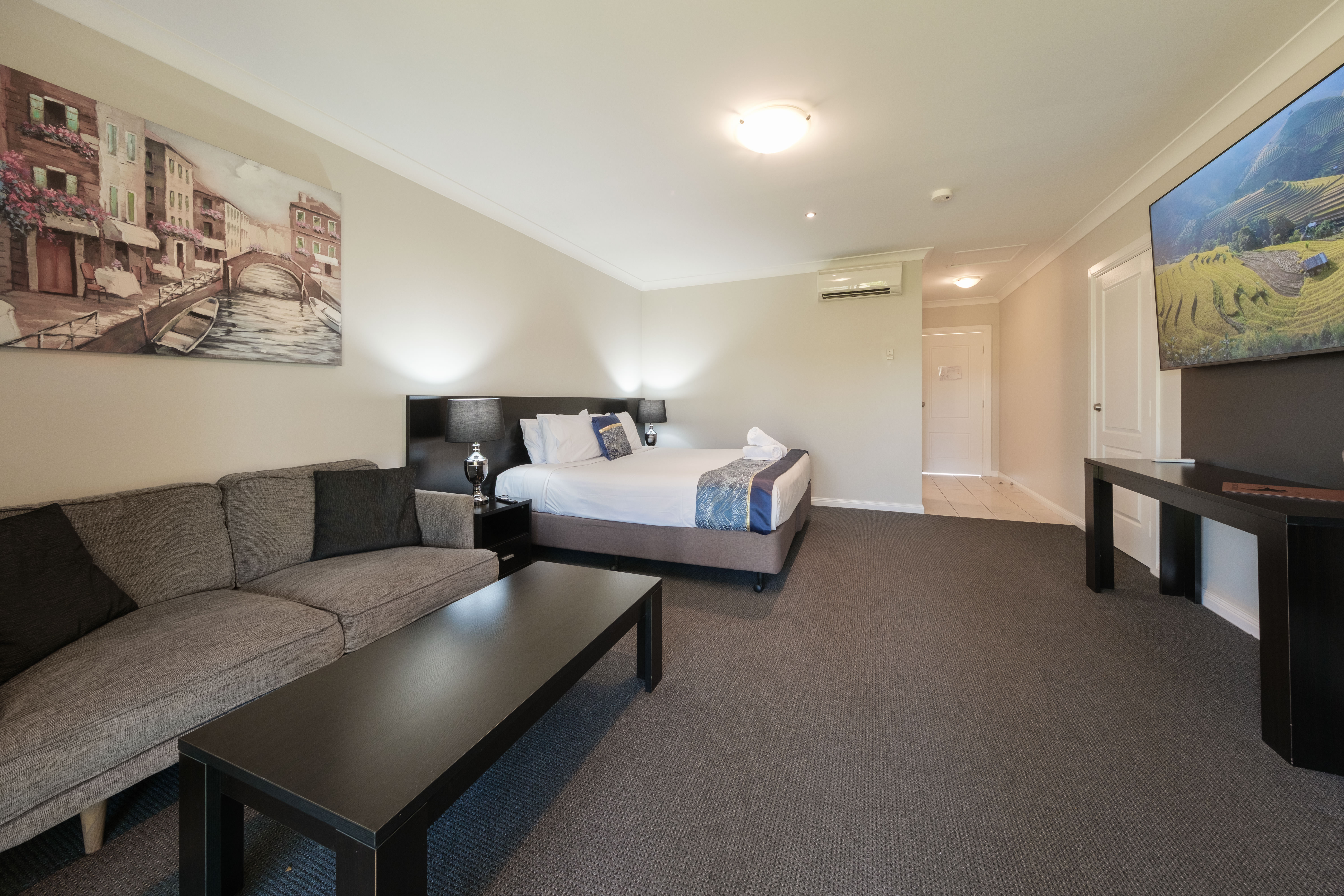 King Room