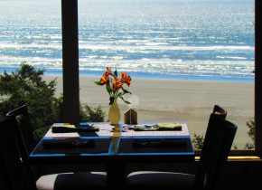 Dining at Ocean Crest Resort.