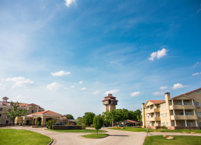 Exterior view of Tanglewood Resort and Conference Center.