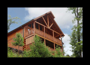 Exterior view of Eden Crest Vacation Rentals, Inc. - Angels Crest.
