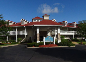 Exterior view at Delavan Lake Resort.