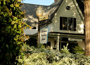 Exterior view of Eleven Gables Inn on the Lake.