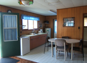 Cabin kitchen at Dogtooth Lake Resort.