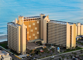Exterior view of Ocean Reef Resort.