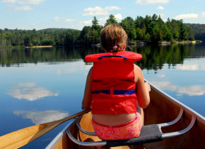 Canoeing at Pine Vista Resort.