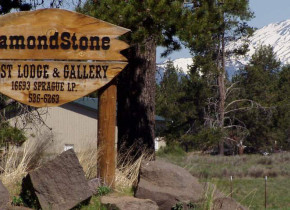DiamondStone B&B decorated with western and wildlife fine art.