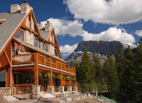 Exterior of Hidden Ridge Resort.