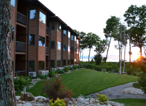 The Landmark Resort overlooks the sparkling waters of the Bay of Green Bay.