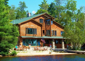 Exterior view of Elbow Lake Lodge.