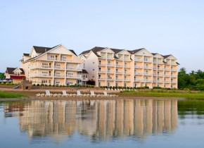Exterior view of The Cherry Tree Inn & Suites.