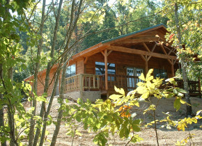 Hillside Cabin at Heath Valley Cabins.