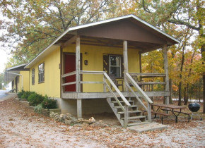 Cottage exterior at Golden Arrow Resort.