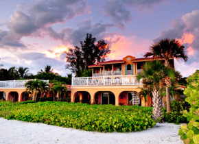 Luxury Vacation Rental at Island Real Estate