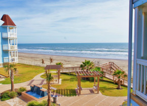 Beach view at Ryson Vacation Rentals.