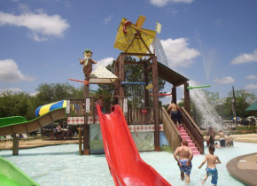 Kid's water park at Lone Star Yogi.