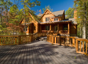 Exterior view of Highland Rim Retreats.