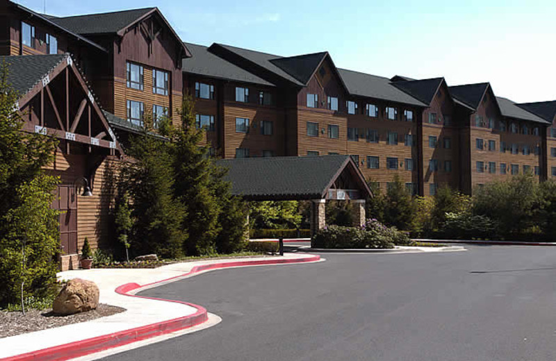 Rocky Gap Casino Resort exterior.