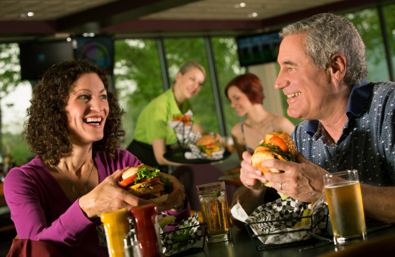 Dinning at Signature's Bar and Grill at Rocky Gap Casino Resort.