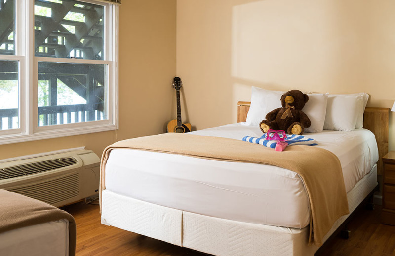 Bedroom at Prizer Point Marina 