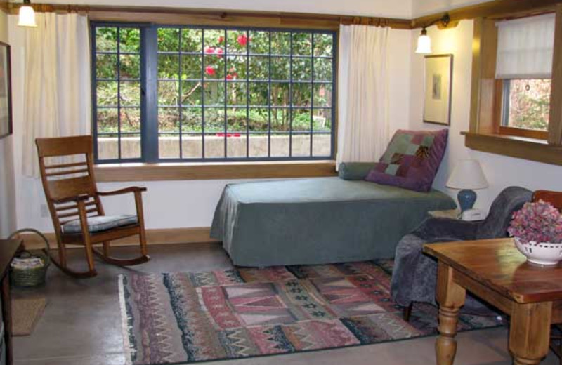 Garden Suite interior at Berkeley Short-Term Lodging.