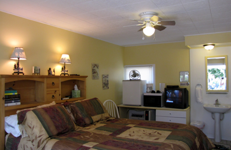 Guest room at Lake Place.