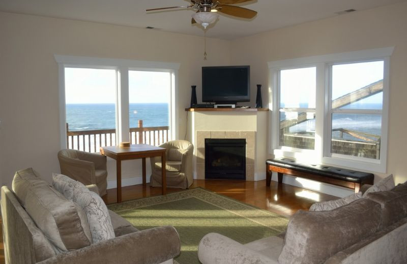 Vacation rental living room at Oregon Beach Vacations.