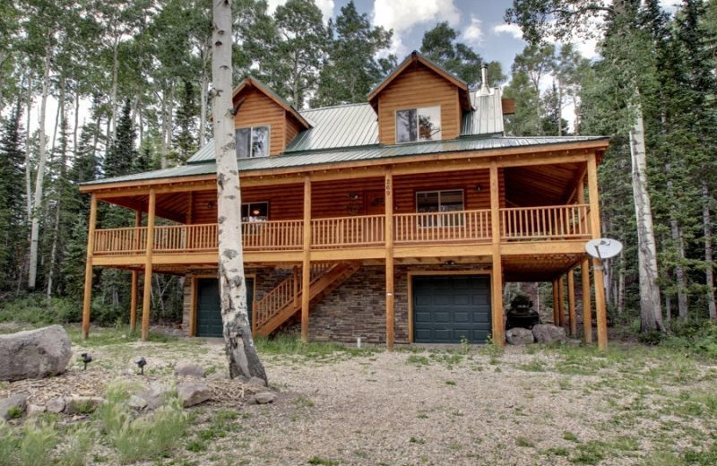 Rental exterior at Family Time Vacation Rentals.