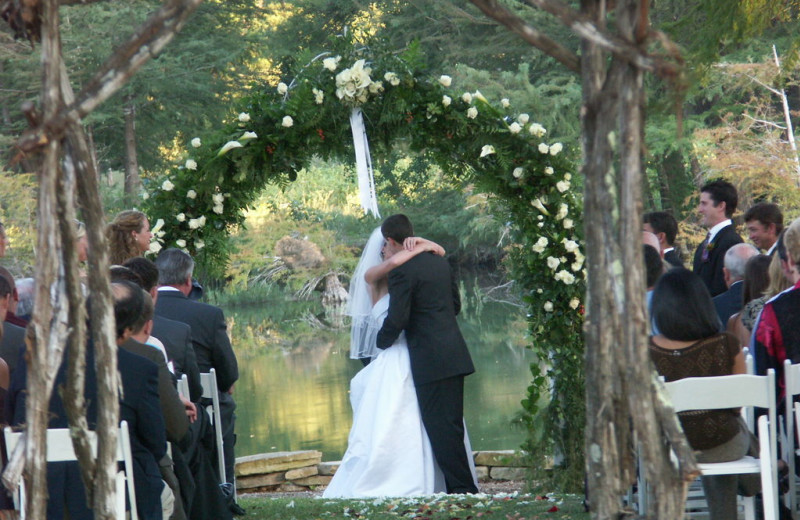 Wedding Ceremonies at Roddy Tree Ranch 