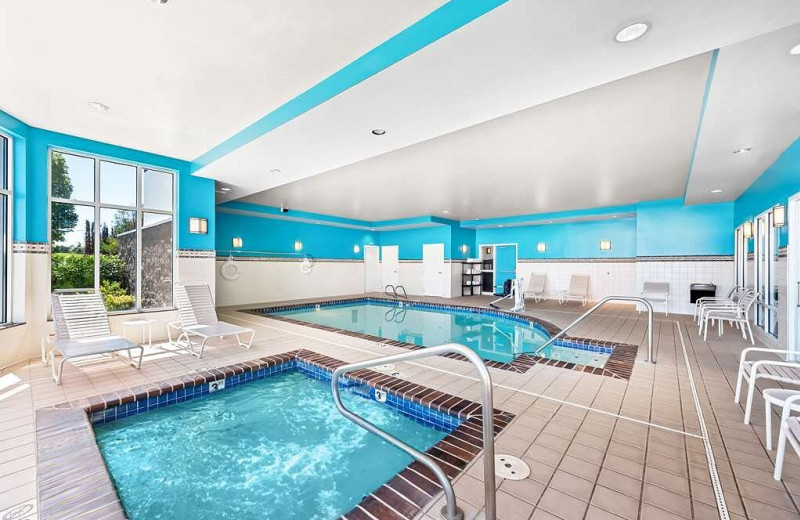 Indoor pool at Hilton Garden Inn Seattle North/Everett.