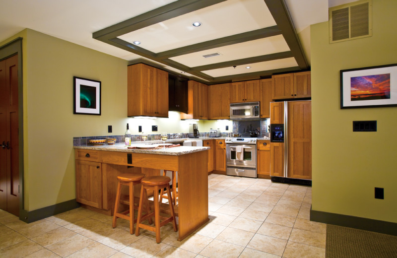 Guest kitchen at Tamarack Lodge.
