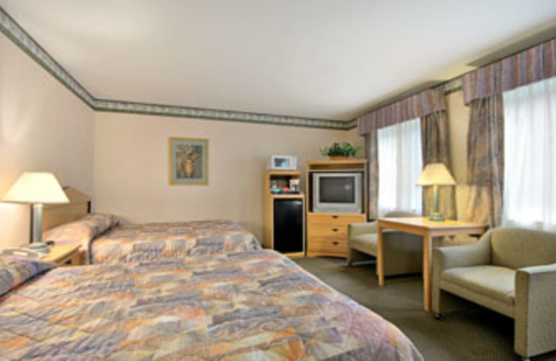 Guest Room at Days Inn Palo Alto