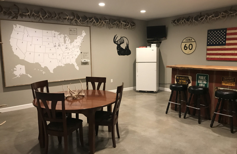 Dining room at The Lodge at Windy Ridge.