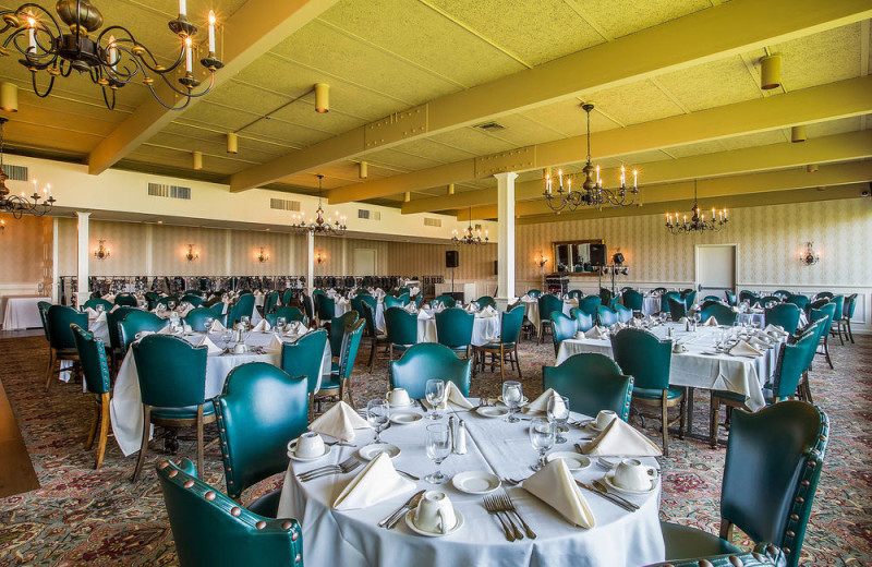 Dining at Gran-View On The River.