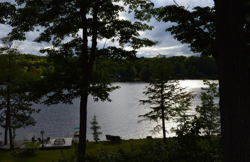 An evening sunset overlooking the lake at Heather Lodge, relaxing and nature!