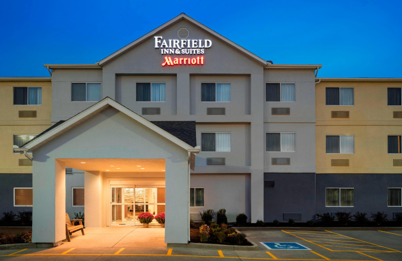 Exterior view of Fairfield Inn Lima.