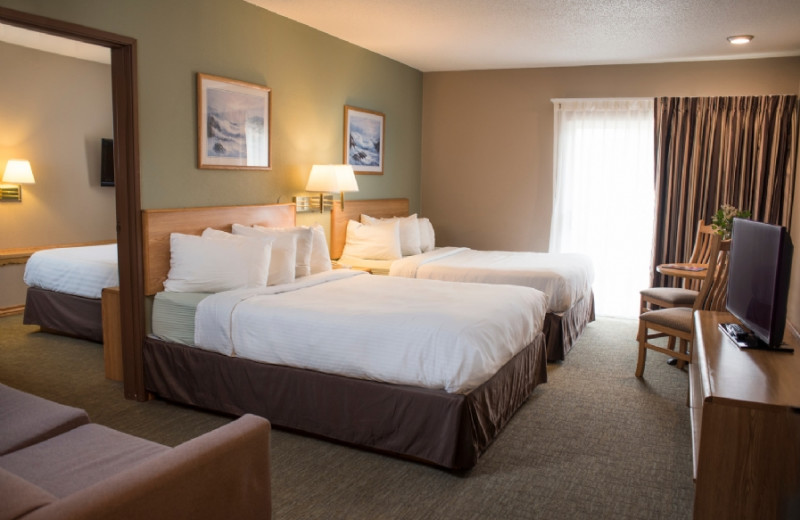 Guest room at Cliffside Resort & Suites.