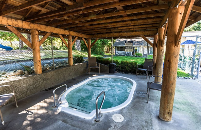 Whirlpool at Ocean Trails Resort.